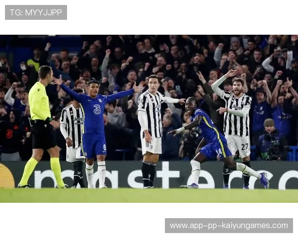 欧冠比赛的每一粒进球都在改写足球史书