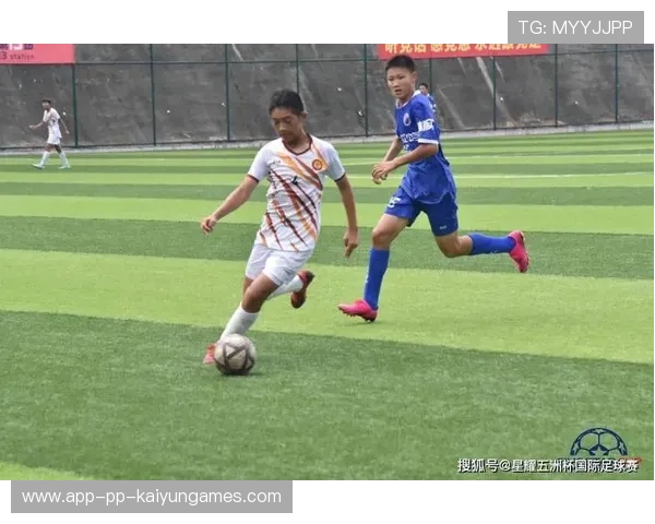 中国足球青少年培训基地建设加快，《中国足球协会青少年训练大纲》