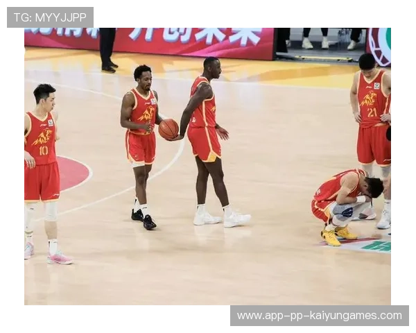 广厦新援桑普森NBA生涯高光回顾，对阵76人爆砍29分，桑普森身高