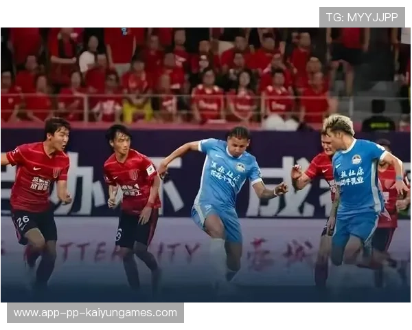 随着上海申花1-0深圳，最新积分榜出炉！海港最后1轮打平就能夺冠